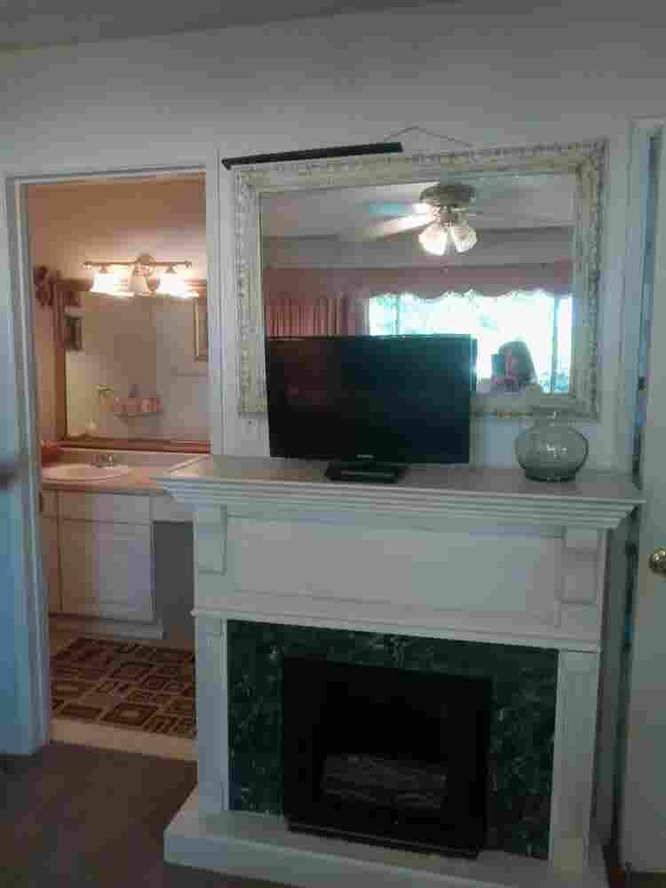 Pvt, quiet BR/BA on AZ Golf Resort