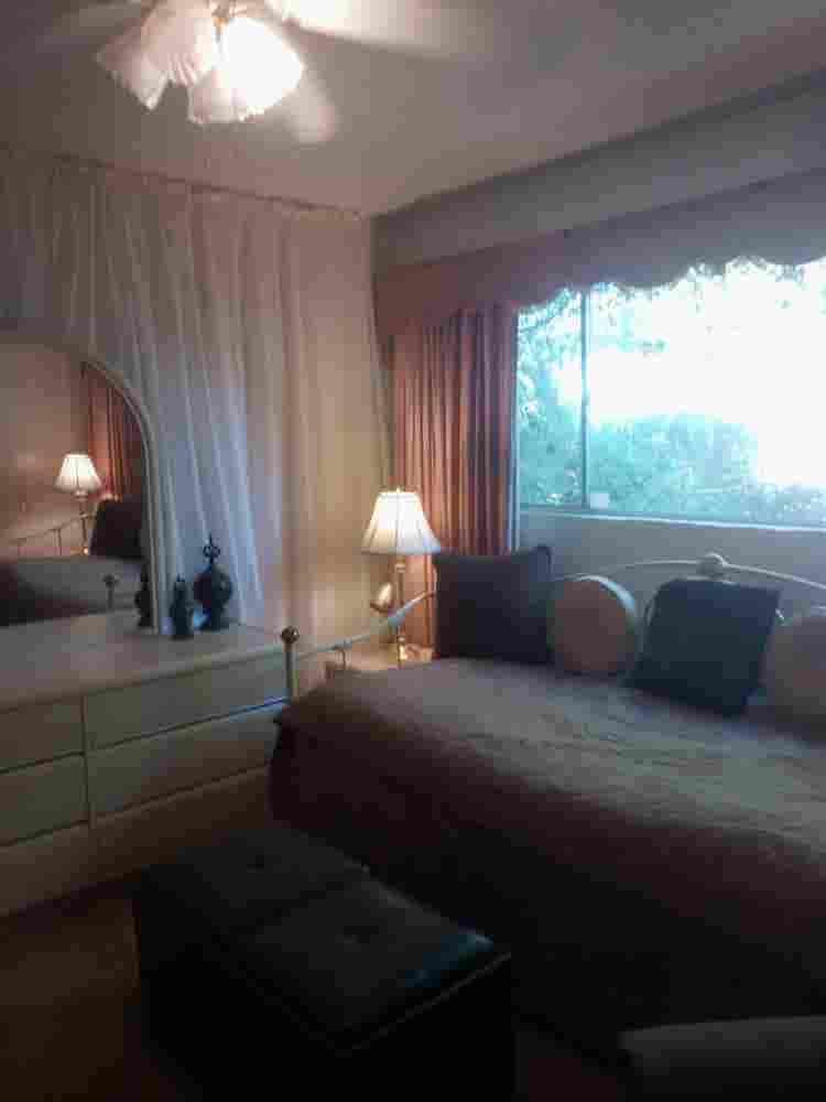 Pvt, quiet BR/BA on AZ Golf Resort