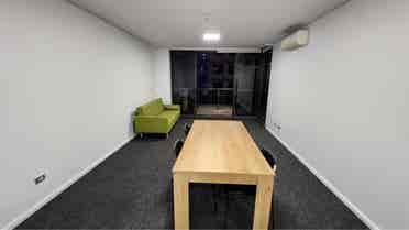 Share rooom in Waterloo