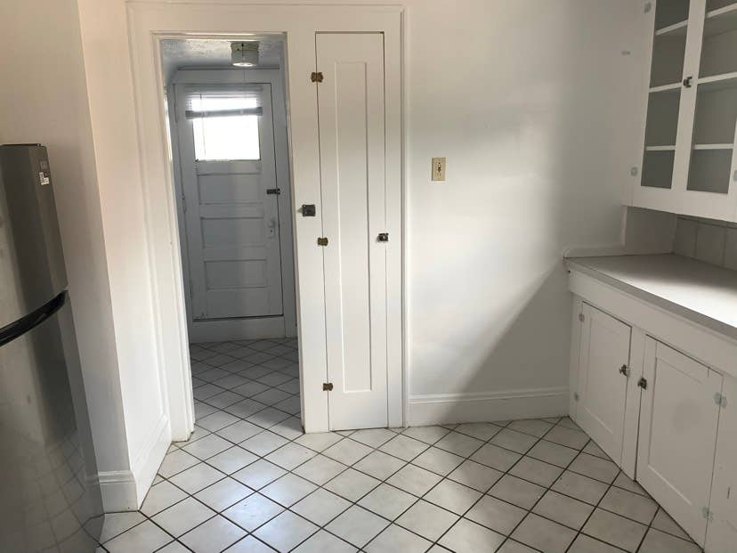 2 Bed apt in Little Italy