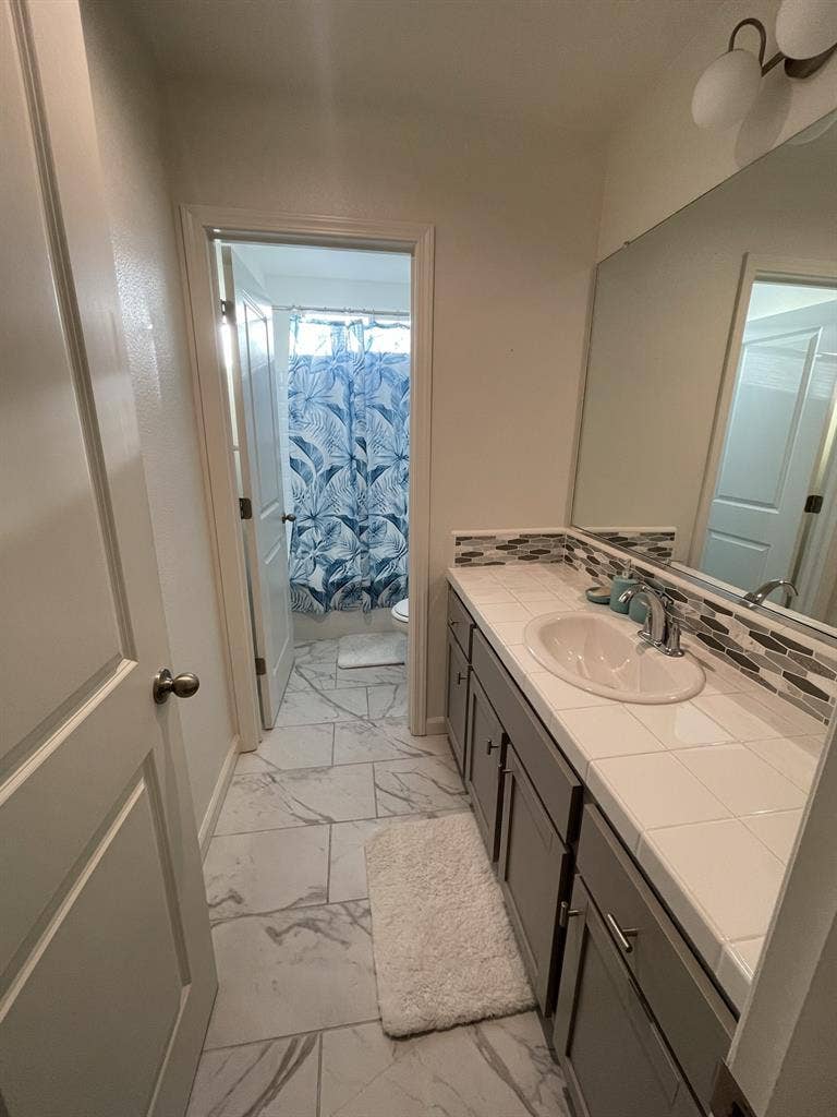 Private room and bathroom