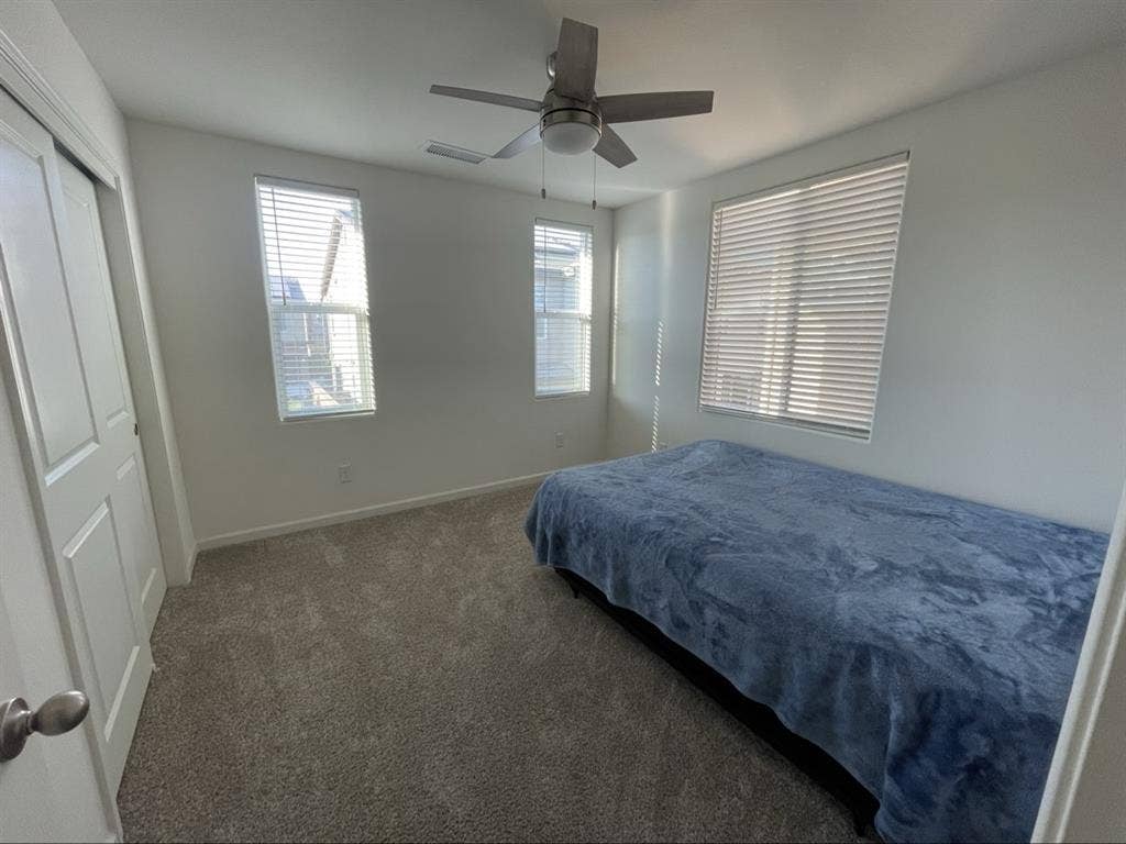 Private room and bathroom
