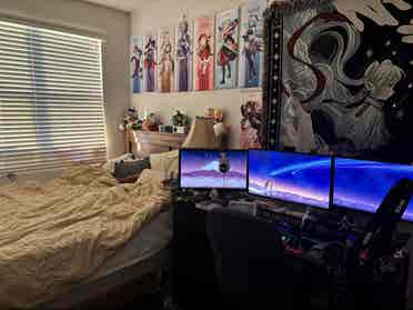 Seeking a friendly chill roommate.