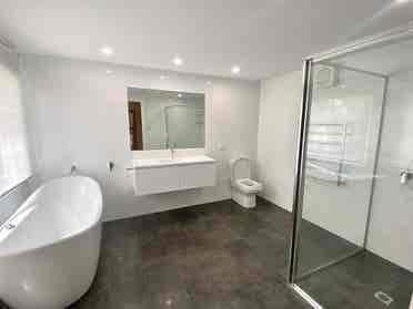 5-Bedroom Home in Newstead Location