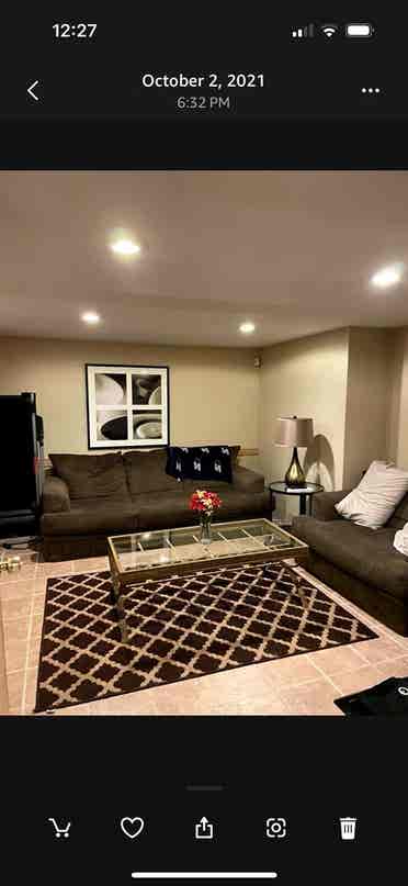 Large bedroom for rent woman only