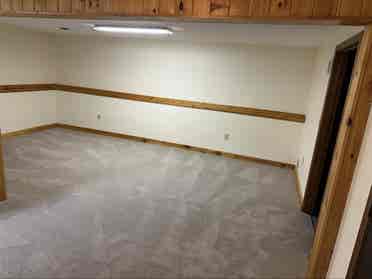 Looking for Roommate for Condo