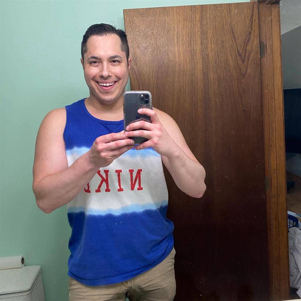 Looking for Roommate for Condo