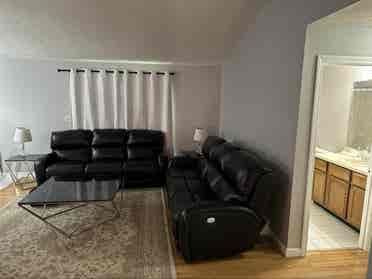 Looking for Roommate for Condo