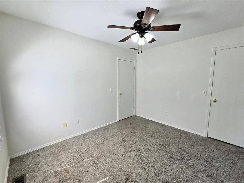 Room for Rent in South Fisk Ave