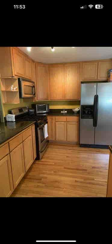 Looking for Roomate