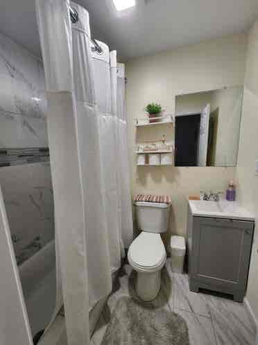 Spare Room:Near NYC/Dwtn Nwk/EWR
