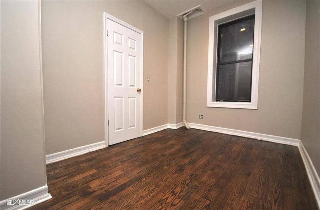 UES Room th St- July 1st Move-In