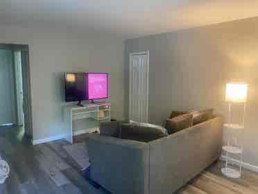 Looking for Roommate