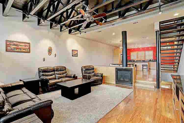 Memorial Heights – Flexible Move-In