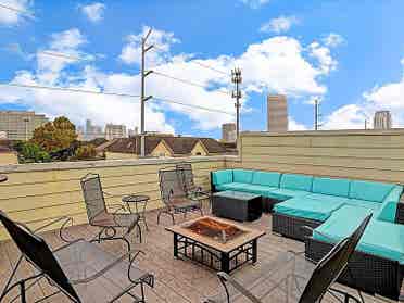 Memorial Heights – Flexible Move-In