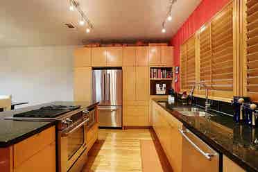 Memorial Heights – Flexible Move-In
