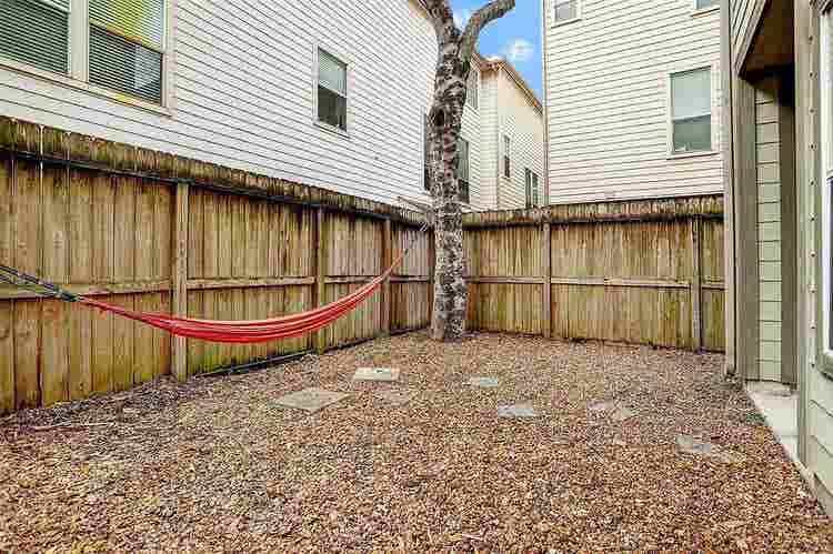 Memorial Heights – Flexible Move-In