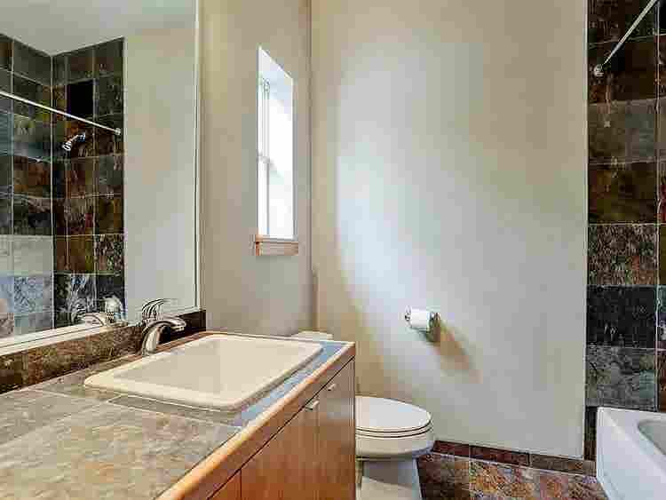 Memorial Heights – Flexible Move-In