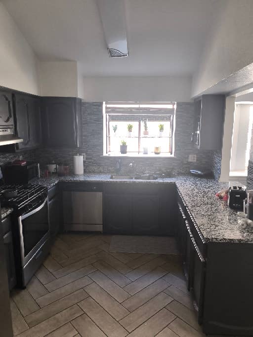 Room for rent on the Eastside ELP
