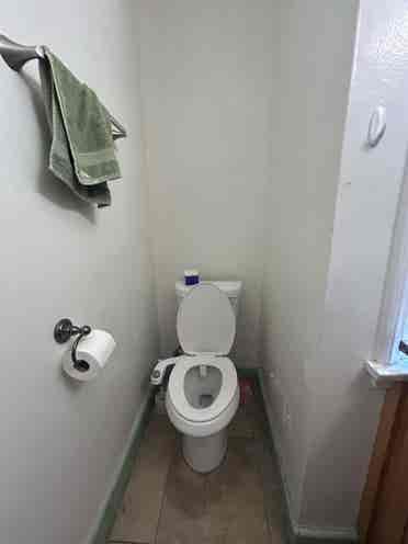 Looking for Roommate