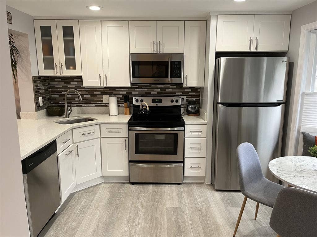 1 bedroom and private bathroom