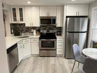 1 bedroom and private bathroom