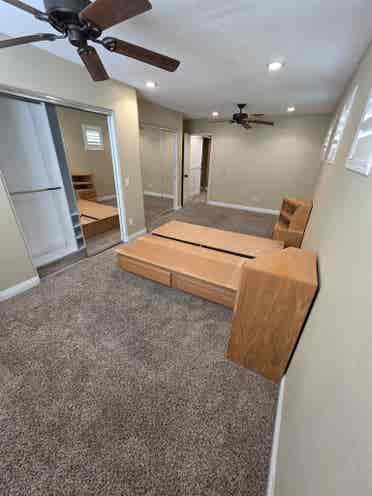 SCV - Bridgeport home rooms to rent