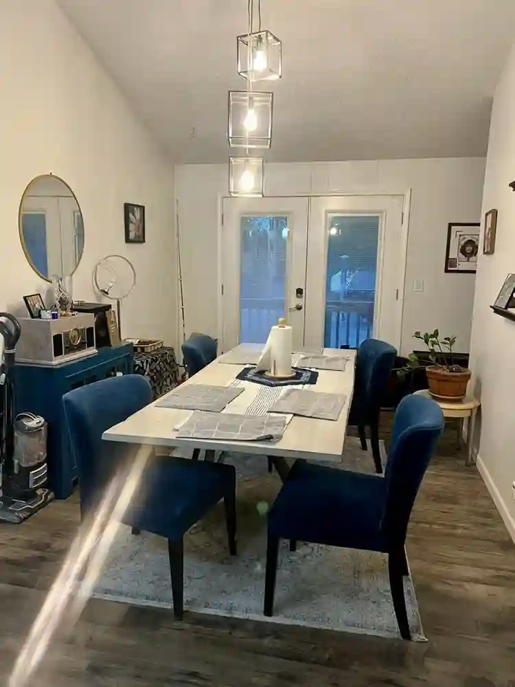 Private Room/ Work Exchange