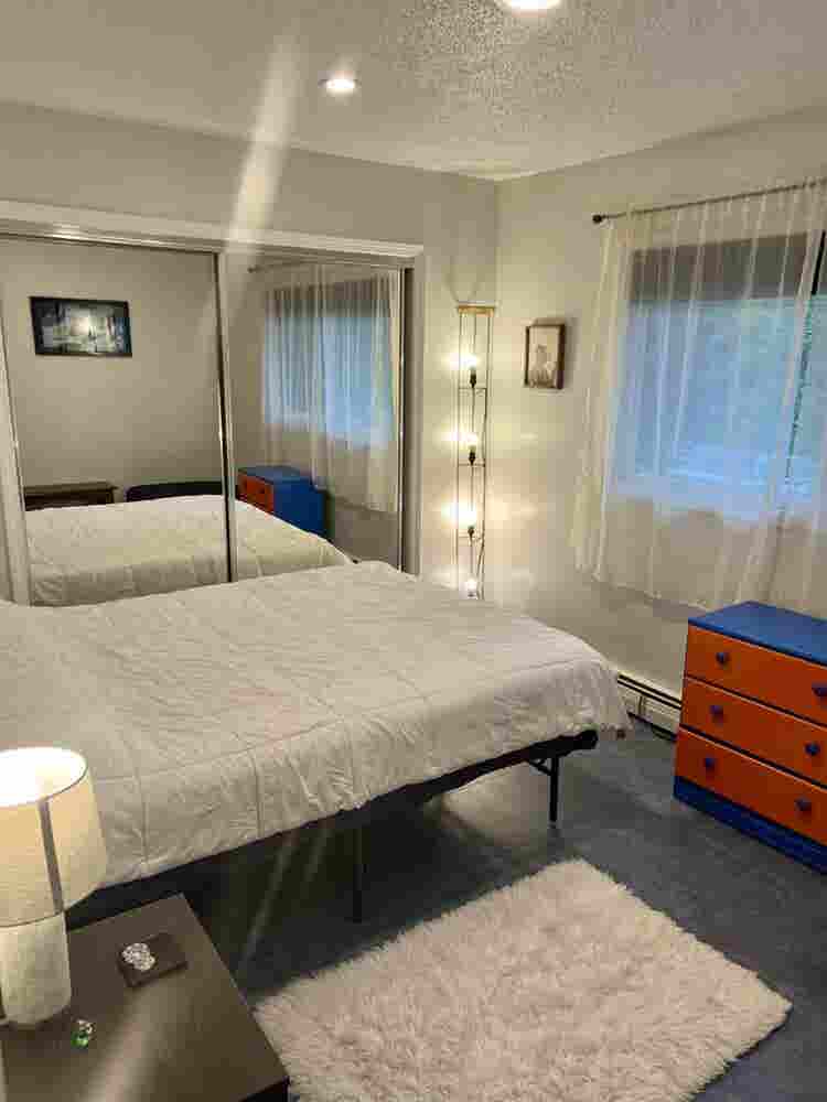 Private Room/ Work Exchange