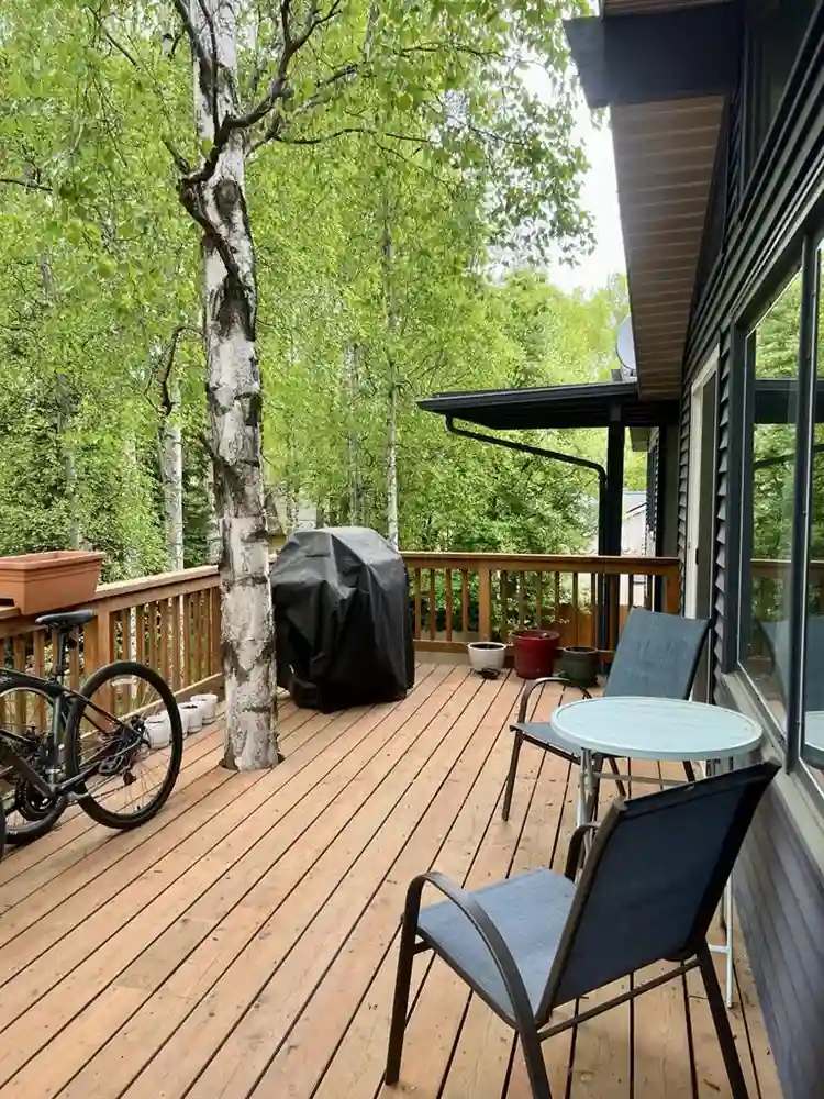 Private Room/ Work Exchange