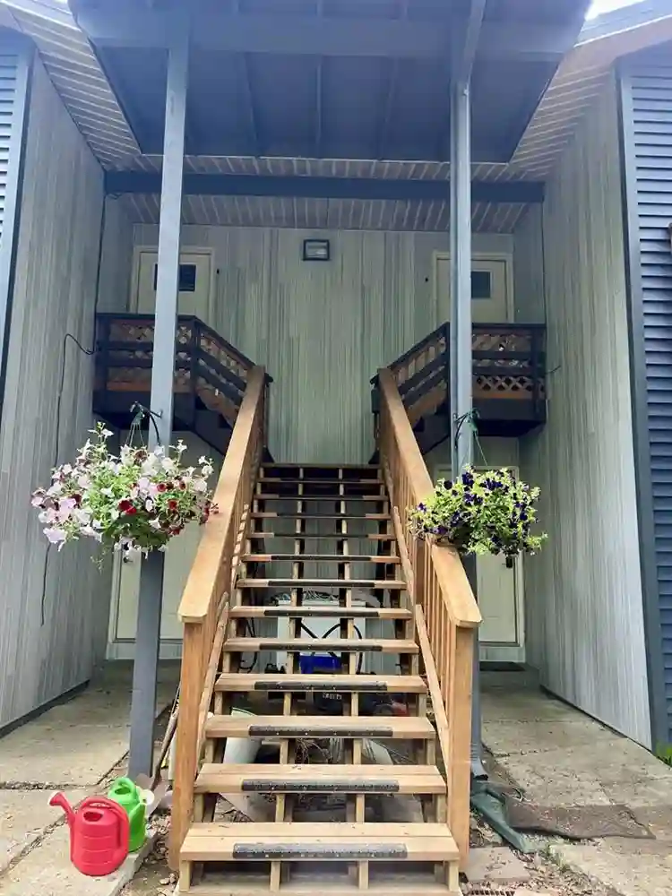 Private Room/ Work Exchange