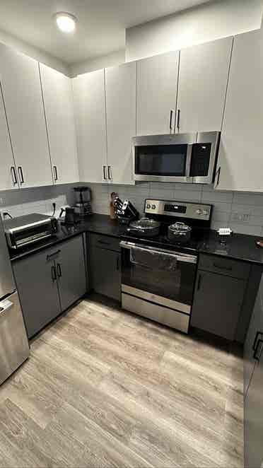 1BEDROOM/ Private Bathroom