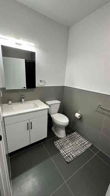 1BEDROOM/ Private Bathroom