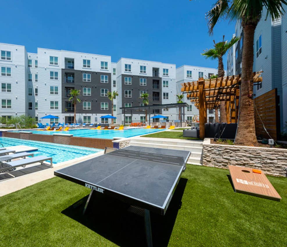 Luxury Apt Complex in San Antonio