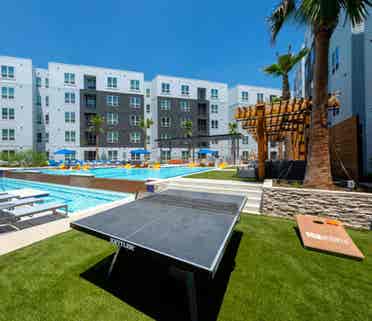 Luxury Apt Complex in San Antonio