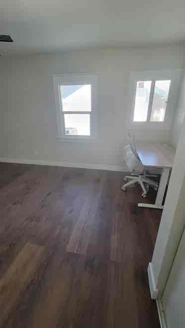 LBC w/ bathroom & private entrance