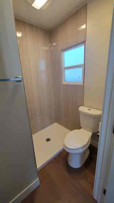 LBC w/ bathroom & private entrance