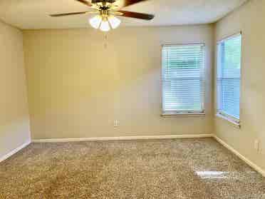 Prívate Room Available now