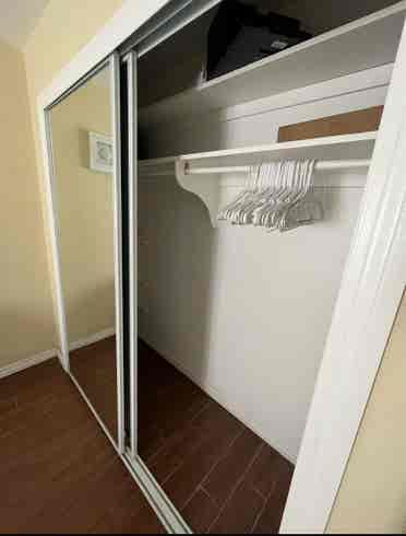 Pinellas park private room for rent