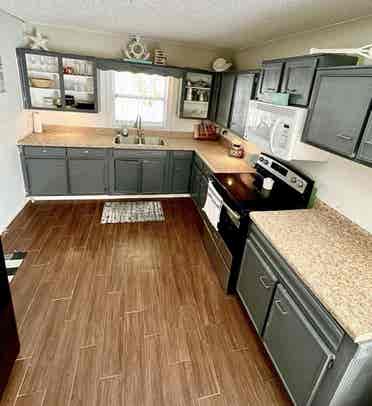 Pinellas park private room for rent