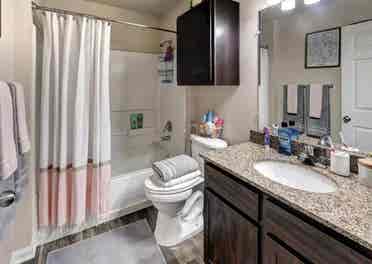 Apartment available!