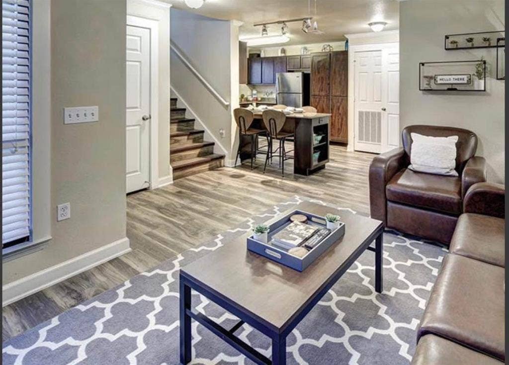 Apartment available!
