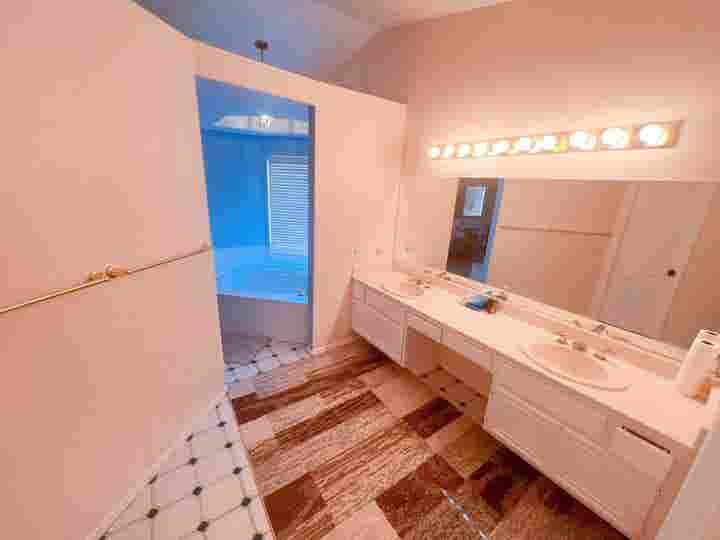 Comfy Master Room for rent