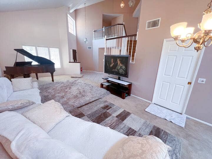 Comfy Master Room for rent