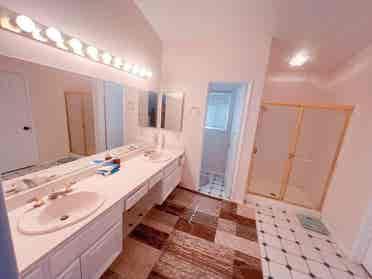 Comfy Master Room for rent