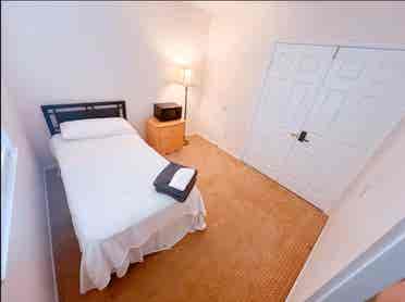 R1, Private room for rent