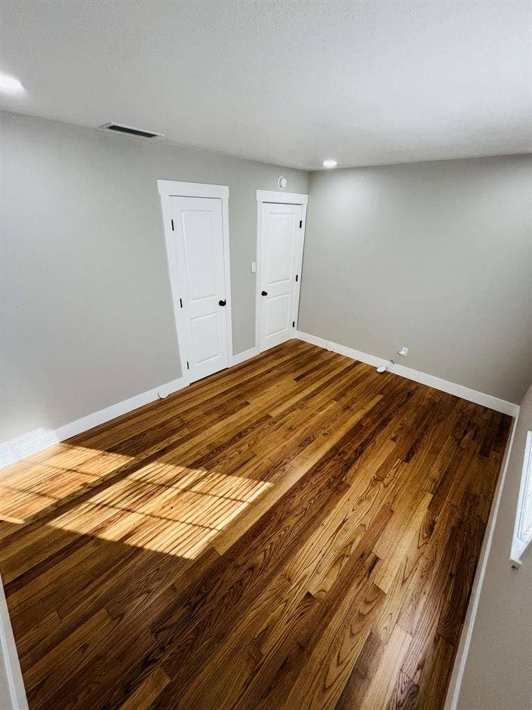 Entire House near Hospitall