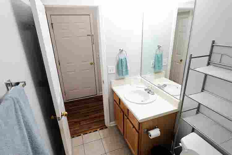 Fully Furnished Room in Woodstock