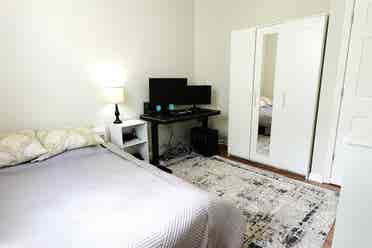 Fully Furnished Room in Woodstock