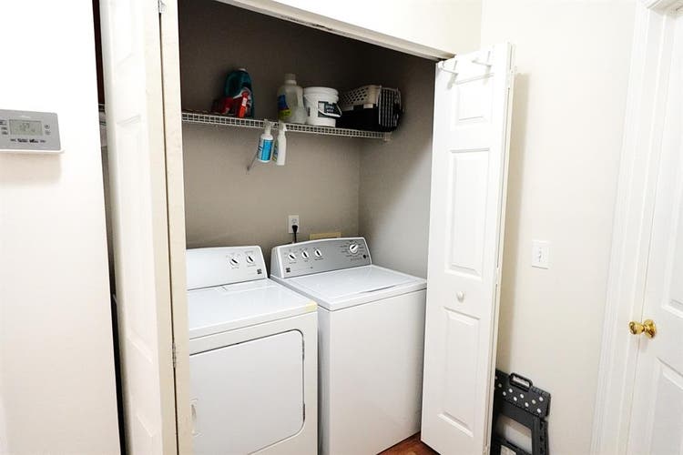 Fully Furnished Room in Woodstock